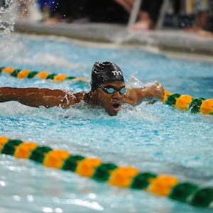 Le Moyne athlete swimming.
